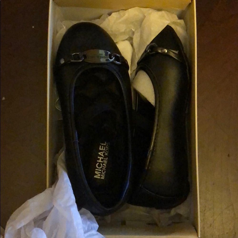 Michael Kors flats